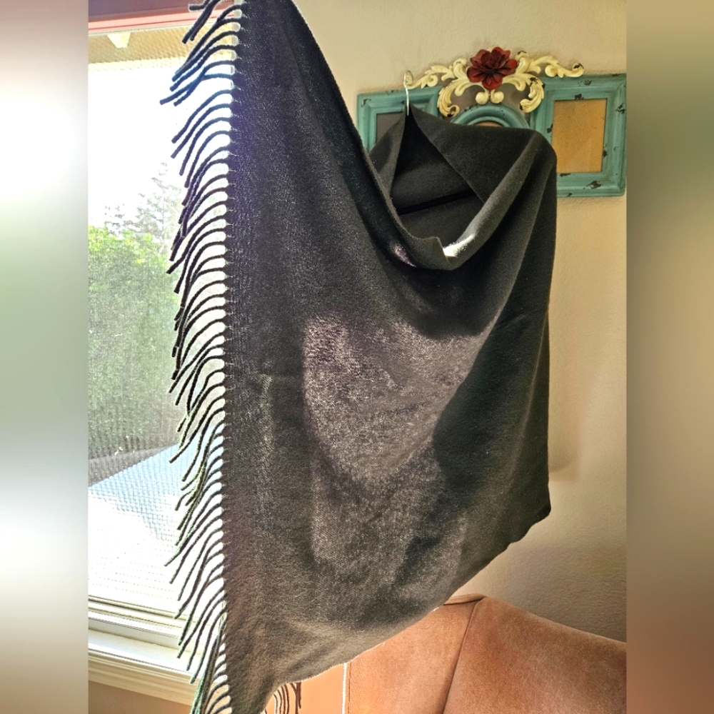 Acne Studios FRINGE WOOL SCARF - OVERSIZED  - Picture 3 of 6